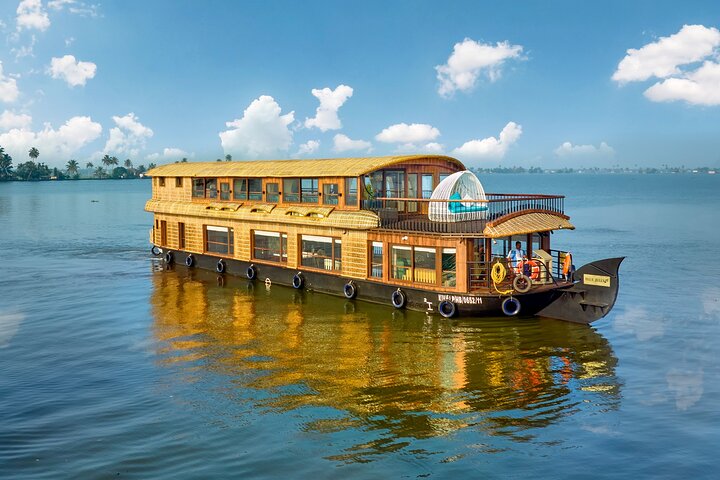 Alleppey | Premium Houseboat Cruise
