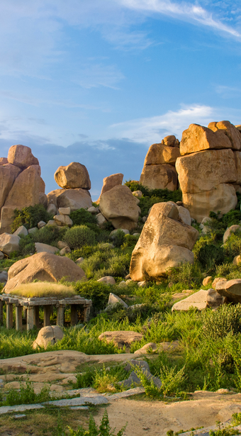 Jewels of the Deccan: The Nizams? Splendor & Hampi Ruins