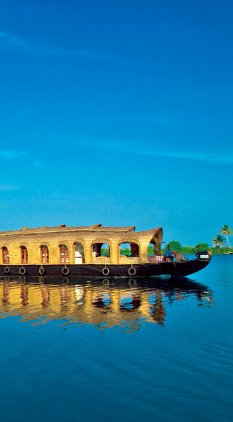 The Ultimate Coastal Escape: Kerala & Maldives Island Combo